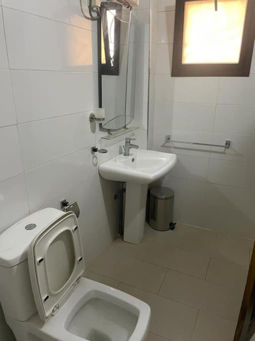Appartement A Residence Mamouja Дакар Екстер'єр фото